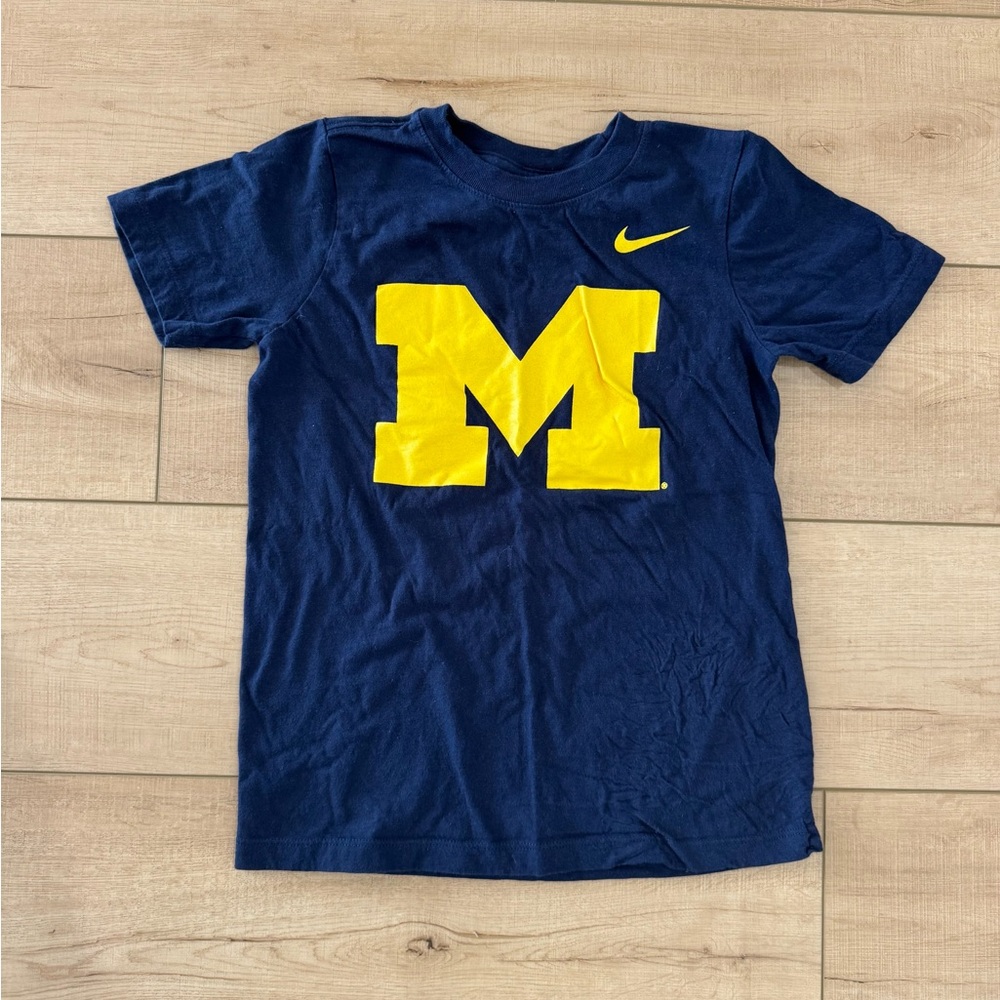 Nike Michigan Tee (Youth Small)
